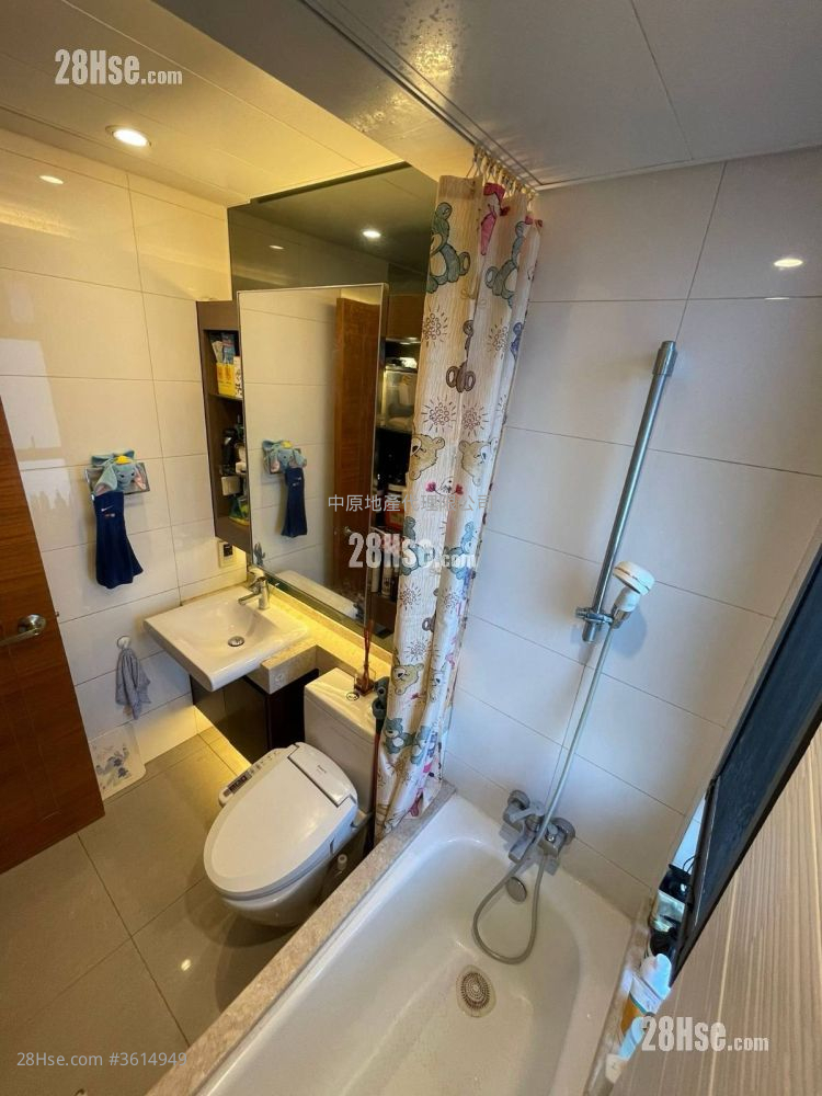 bathroom: Primrose Hill Sell 2 Bedrooms , 1 Bathroom 543 ft² ( 50.4 m² ) bathroom: Primrose Hill Sell 2 Bedrooms , 1 Bathroom 543 ft² ( 50.4 m² )