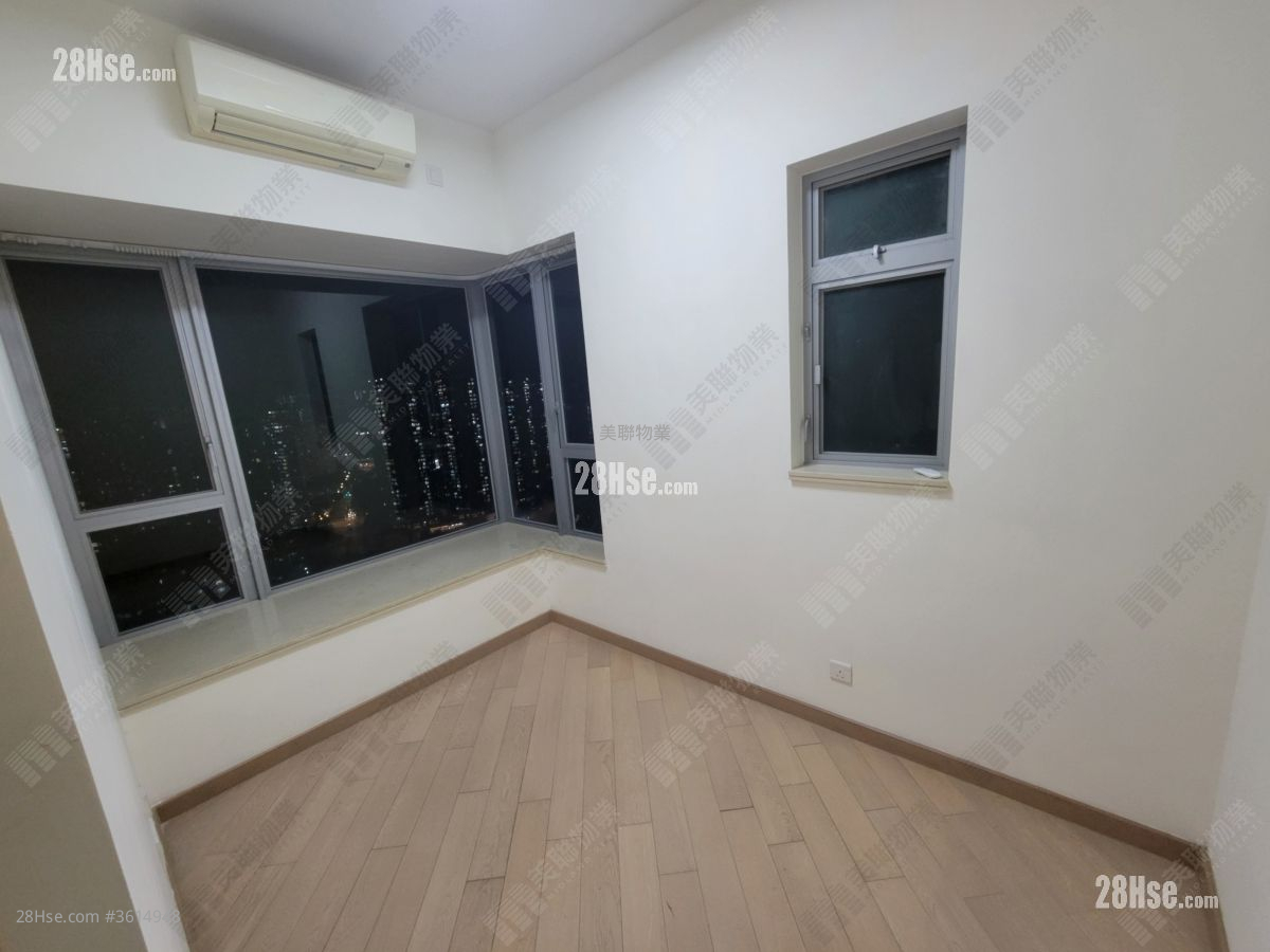 Century Gateway Sell 2 Bedrooms 481 ft² ( 44.7 m² ) Century Gateway Sell 2 Bedrooms 481 ft² ( 44.7 m² )