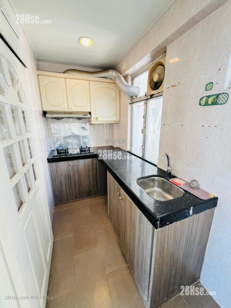 海景花园 售盘 2 房 , 1 浴室 582 平方尺 ( 54.1 平方米 ) 海景花园 售盘 2 房 , 1 浴室 582 平方尺 ( 54.1 平方米 )