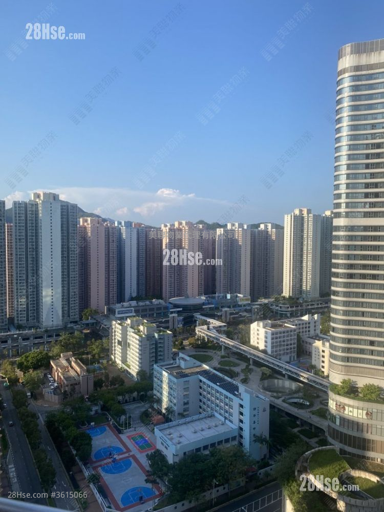 Park Central Rental 3 Bedrooms , 1 Bathroom 638 ft² ( 59.3 m² ) Park Central Rental 3 Bedrooms , 1 Bathroom 638 ft² ( 59.3 m² )