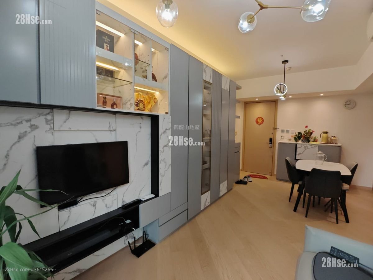 The Regent Sell 509 ft² ( 47.3 m² )