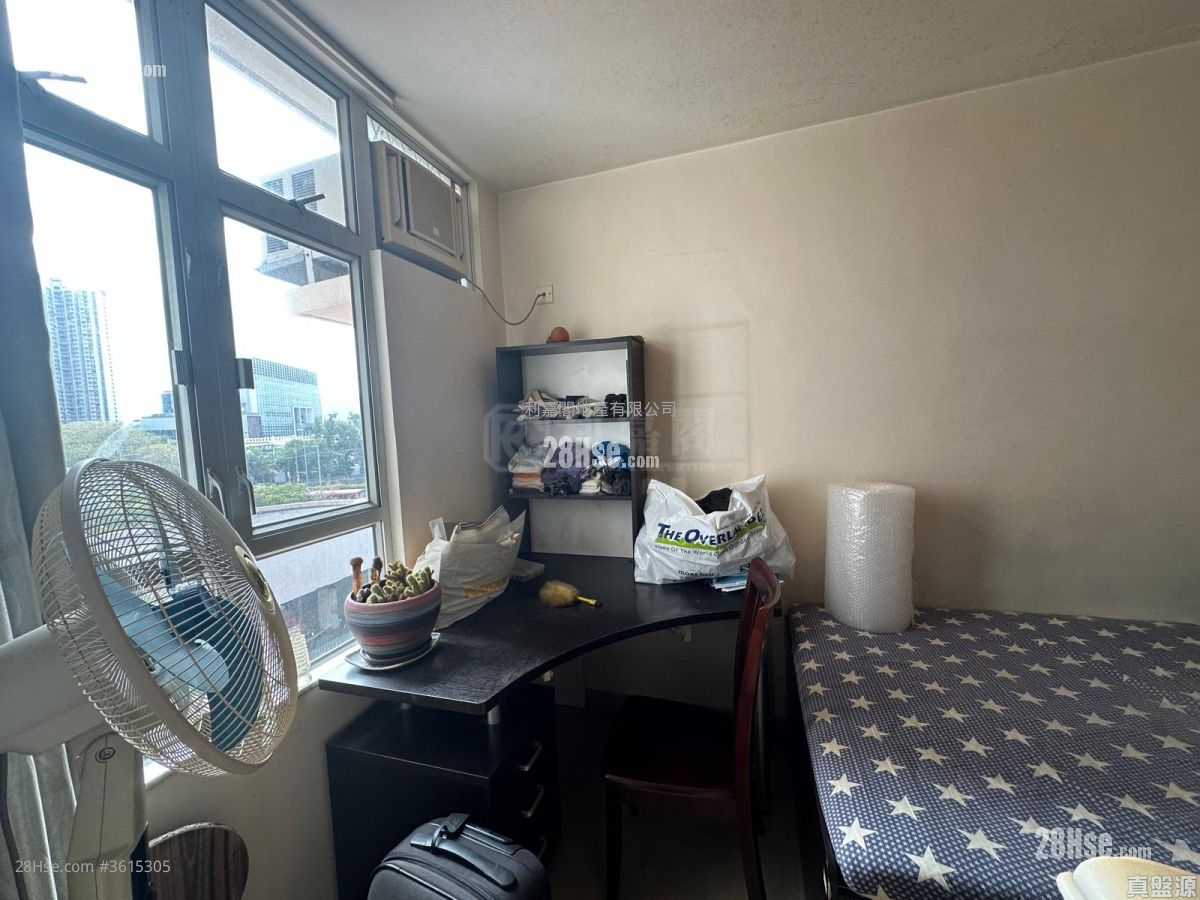Tin Chung Court Sell 2 Bedrooms 506 ft² ( 47.0 m² ) Tin Chung Court Sell 2 Bedrooms 506 ft² ( 47.0 m² )