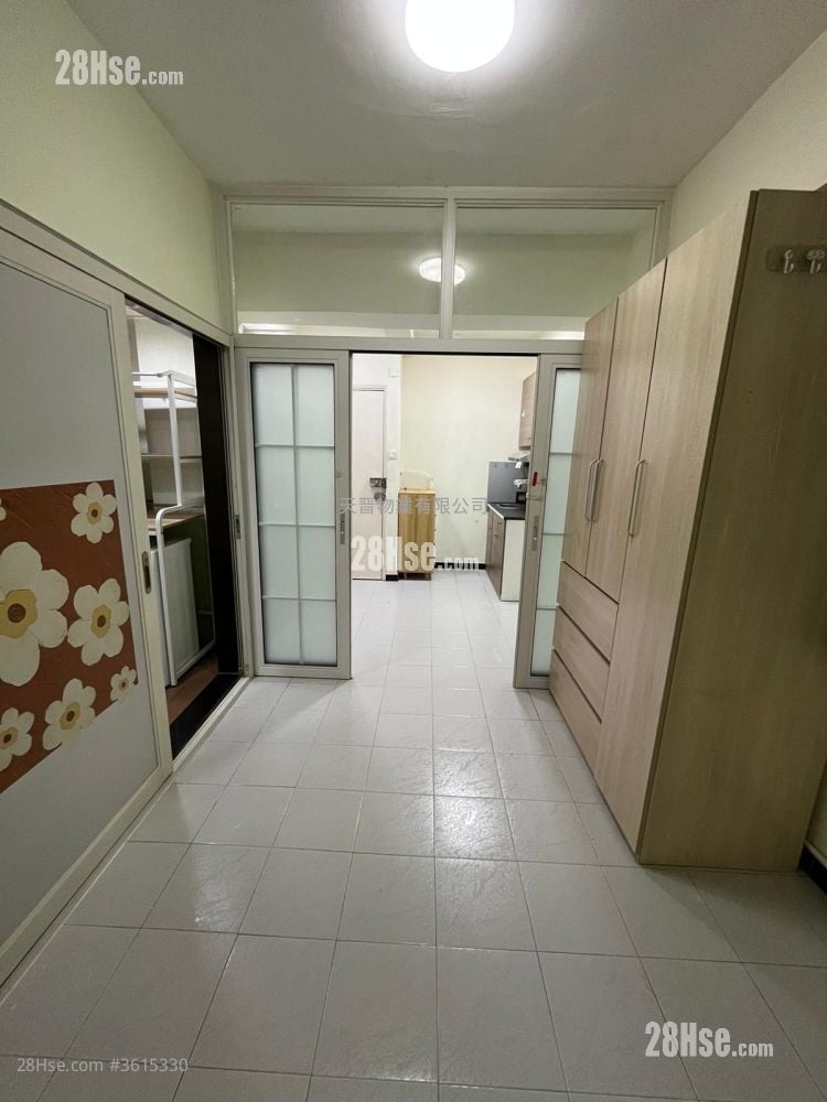 侨荣大厦 售盘 2 房 , 1 浴室 228 平方尺 ( 21.2 平方米 ) 侨荣大厦 售盘 2 房 , 1 浴室 228 平方尺 ( 21.2 平方米 )