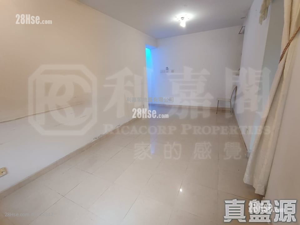 Tin Shing Court Sell 3 Bedrooms 650 ft² ( 60.4 m² ) Tin Shing Court Sell 3 Bedrooms 650 ft² ( 60.4 m² )