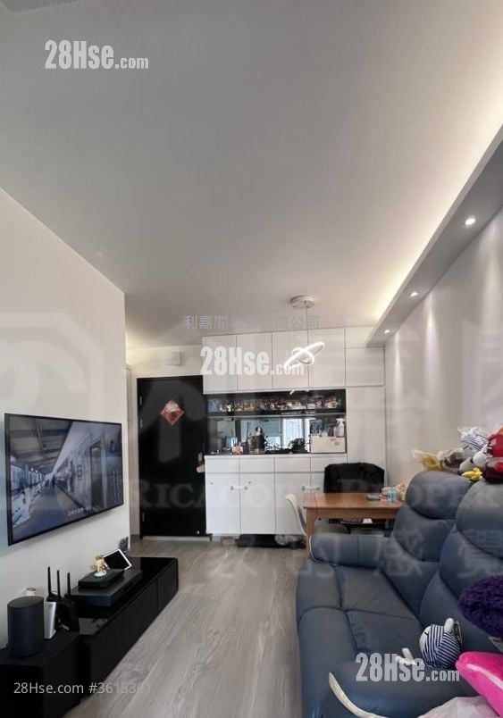 Ping Yan Court Sell 2 Bedrooms 376 ft² ( 34.9 m² ) Ping Yan Court Sell 2 Bedrooms 376 ft² ( 34.9 m² )