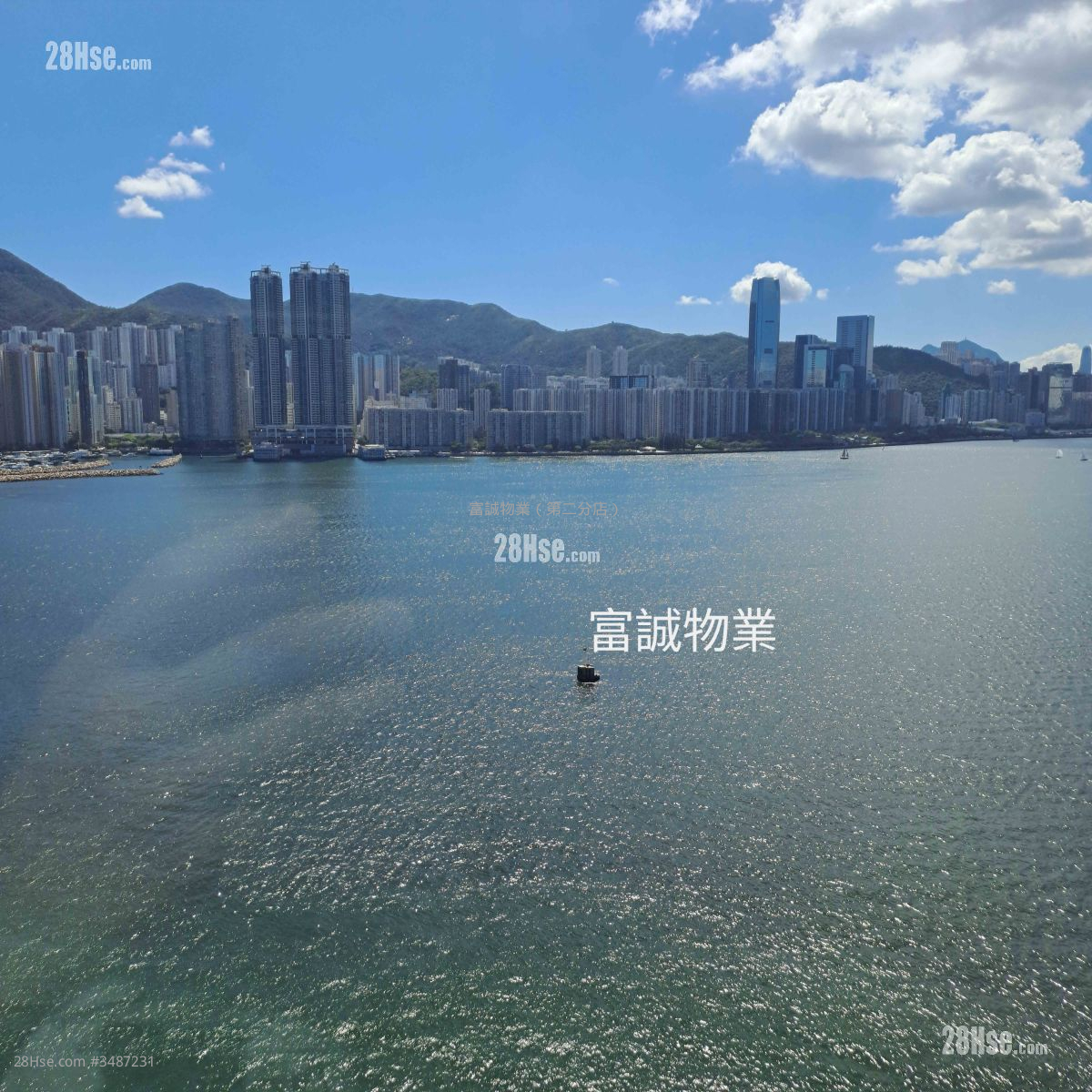 亲海駅 租盘 3 房 , 2 浴室 729 平方尺 ( 67.7 平方米 )