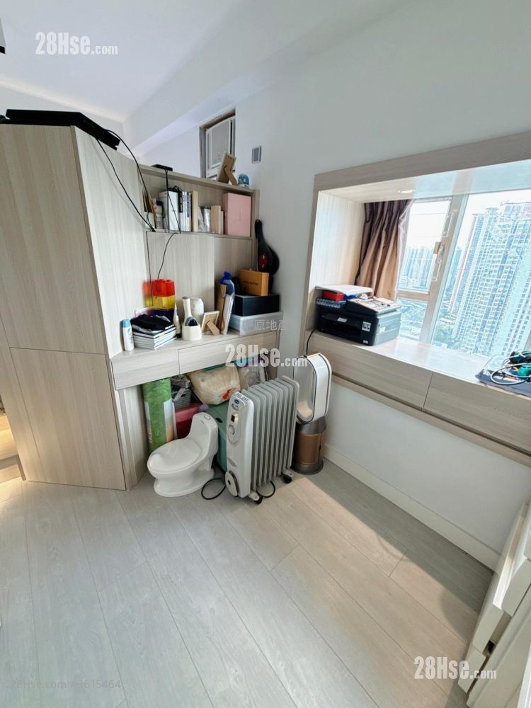 Kingswood Villas Sell 3 Bedrooms , 1 Bathroom 544 ft² ( 50.5 m² ) Kingswood Villas Sell 3 Bedrooms , 1 Bathroom 544 ft² ( 50.5 m² )