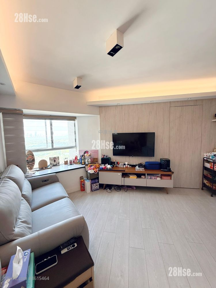 Kingswood Villas Sell 3 Bedrooms , 1 Bathroom 544 ft² ( 50.5 m² ) Kingswood Villas Sell 3 Bedrooms , 1 Bathroom 544 ft² ( 50.5 m² )