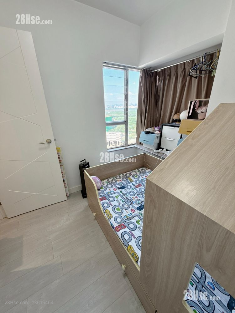 Kingswood Villas Sell 3 Bedrooms , 1 Bathroom 544 ft² ( 50.5 m² ) Kingswood Villas Sell 3 Bedrooms , 1 Bathroom 544 ft² ( 50.5 m² )