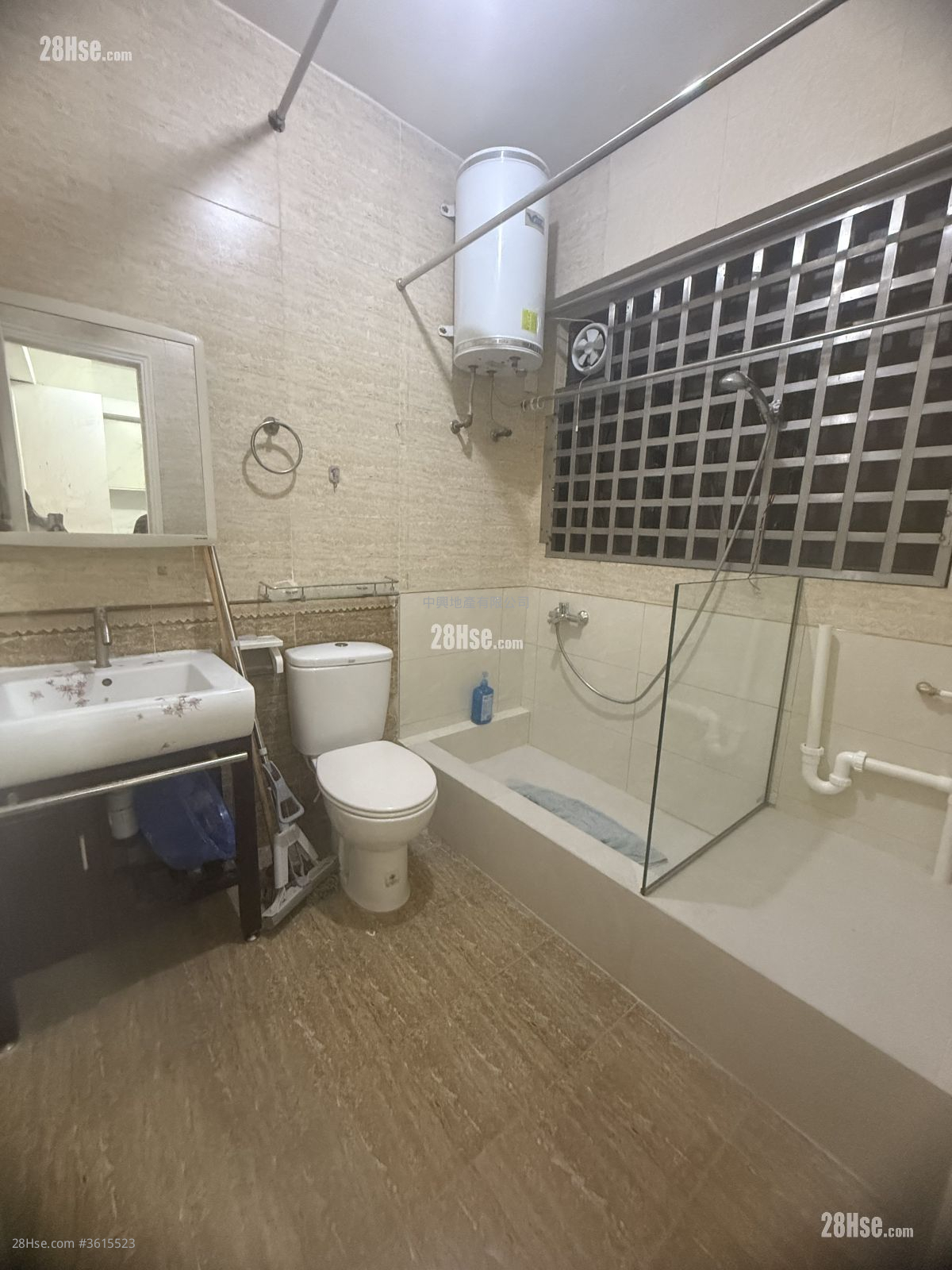 馀庆大厦 租盘 2 房 , 1 浴室 484 平方尺 ( 45.0 平方米 ) 馀庆大厦 租盘 2 房 , 1 浴室 484 平方尺 ( 45.0 平方米 )