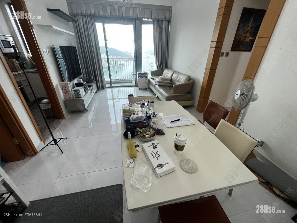 The Dynasty Sell 3 Bedrooms , 2 Bathrooms 728 ft² ( 67.6 m² ) The Dynasty Sell 3 Bedrooms , 2 Bathrooms 728 ft² ( 67.6 m² )