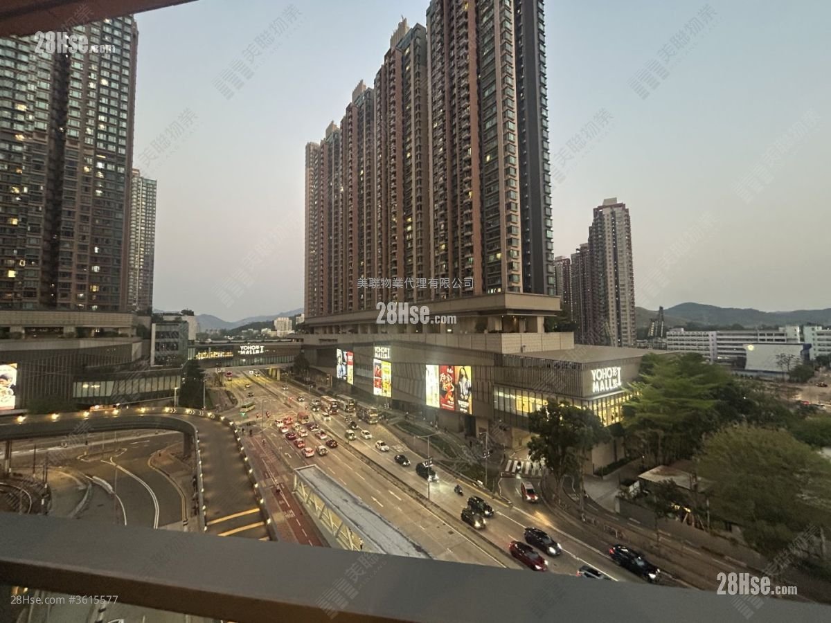 The Yoho Hub Sell 3 Bedrooms , 3 Bathrooms 855 ft² ( 79.4 m² )