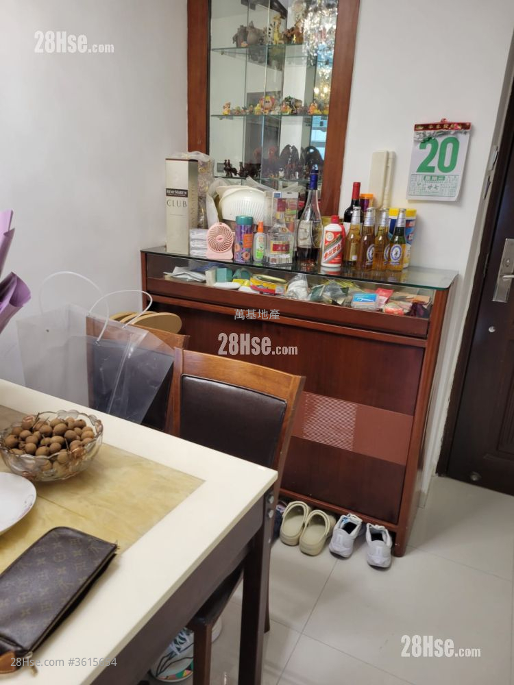 海怡花园 售盘 2 房 , 1 浴室 437 平方尺 ( 40.6 平方米 ) 海怡花园 售盘 2 房 , 1 浴室 437 平方尺 ( 40.6 平方米 )