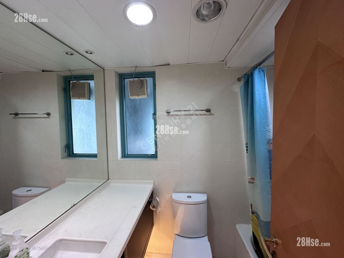 翠拥华庭 售盘 3 房 , 2 浴室 833 平方尺 ( 77.4 平方米 ) 翠拥华庭 售盘 3 房 , 2 浴室 833 平方尺 ( 77.4 平方米 )