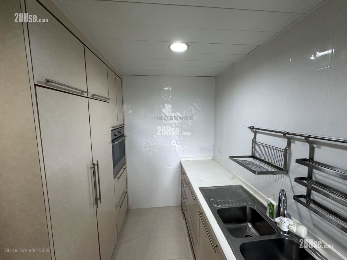 翠拥华庭 售盘 3 房 , 2 浴室 833 平方尺 ( 77.4 平方米 ) 翠拥华庭 售盘 3 房 , 2 浴室 833 平方尺 ( 77.4 平方米 )