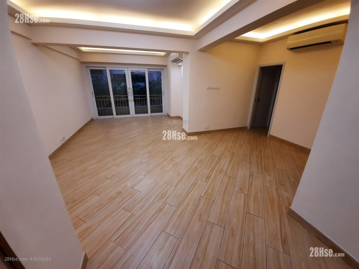 龙文大厦 租盘 4 房 1,109 平方尺 ( 103.0 平方米 )