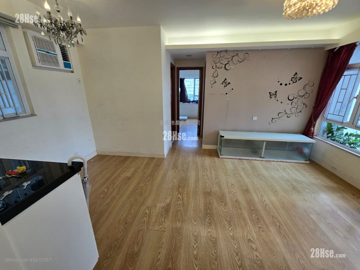 Prosperous Garden Rental 2 Bedrooms , 1 Bathroom 478 ft² ( 44.4 m² )