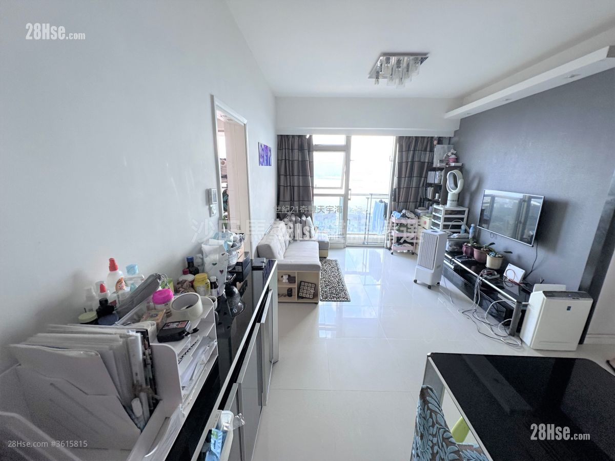 银湖天峰 售盘 3 房 , 2 浴室 746 平方尺 ( 69.3 平方米 ) 银湖天峰 售盘 3 房 , 2 浴室 746 平方尺 ( 69.3 平方米 )