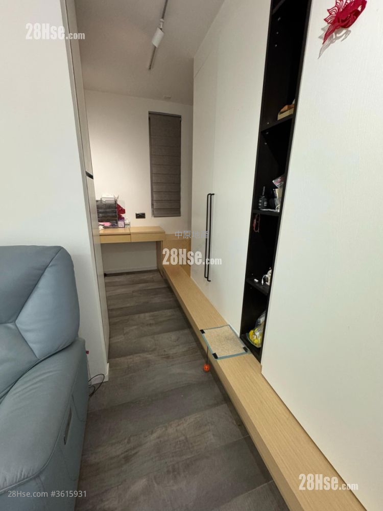 Ping Yan Court Sell 2 Bedrooms , 1 Bathroom 376 ft² ( 34.9 m² ) Ping Yan Court Sell 2 Bedrooms , 1 Bathroom 376 ft² ( 34.9 m² )