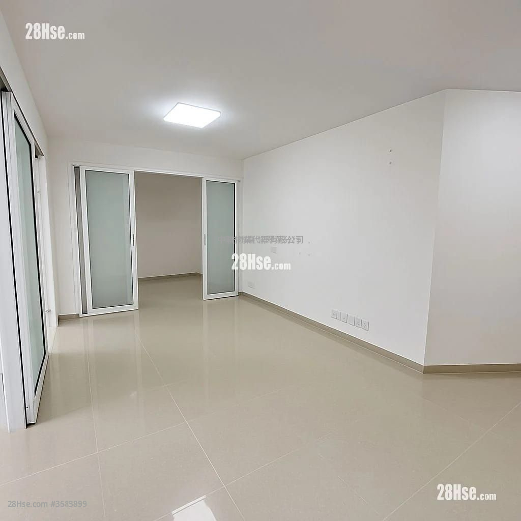 Kwong Yuen Estate Sell 3 Bedrooms , 1 Bathroom 544 ft² ( 50.5 m² ) Kwong Yuen Estate Sell 3 Bedrooms , 1 Bathroom 544 ft² ( 50.5 m² )