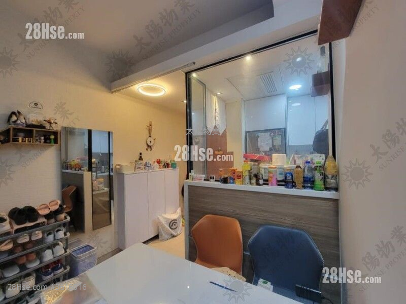 半岛豪庭 售盘 3 房 677 平方尺 ( 62.9 平方米 ) 半岛豪庭 售盘 3 房 677 平方尺 ( 62.9 平方米 )