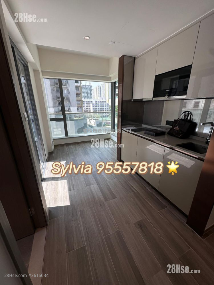 The Vim Sell Studio , 1 Bathroom 191 ft² ( 17.7 m² ) The Vim Sell Studio , 1 Bathroom 191 ft² ( 17.7 m² )