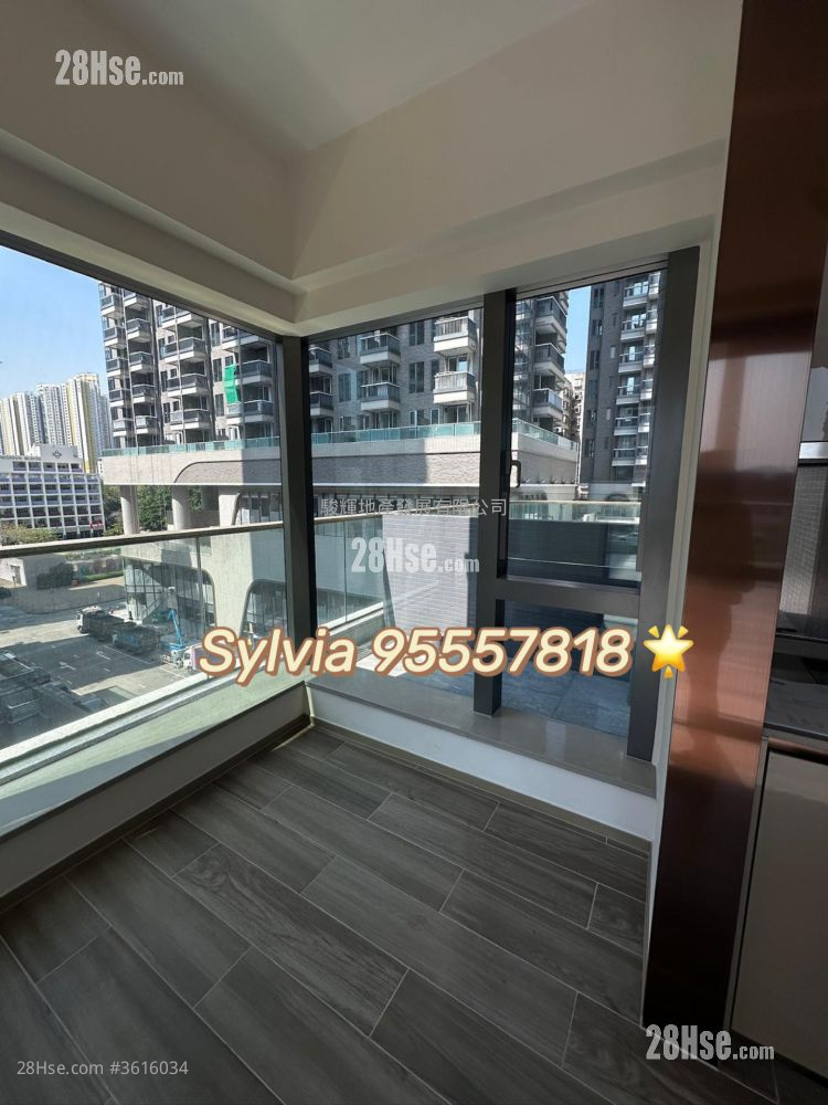 The Vim Sell Studio , 1 Bathroom 191 ft² ( 17.7 m² ) The Vim Sell Studio , 1 Bathroom 191 ft² ( 17.7 m² )