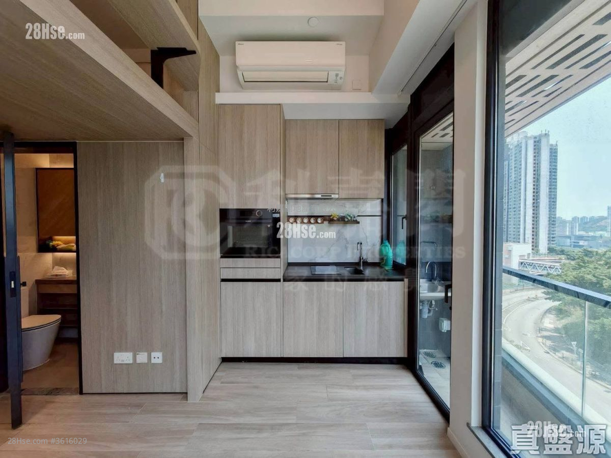 The Met.azure Rental 1 Bathroom 207 ft² ( 19.2 m² )