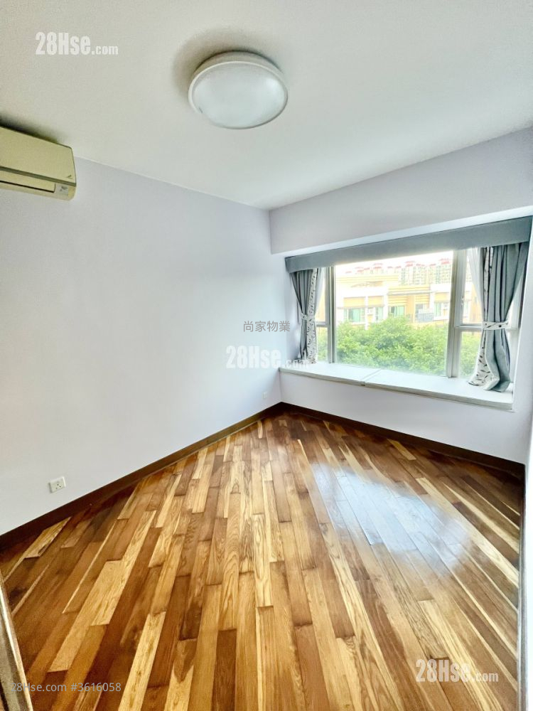 Fiori Sell 3 Bedrooms , 3 Bathrooms 850 ft² ( 79.0 m² ) Fiori Sell 3 Bedrooms , 3 Bathrooms 850 ft² ( 79.0 m² )