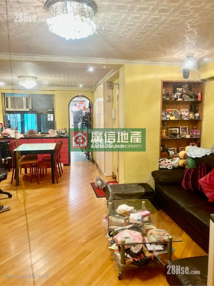 唐楼 售盘 3 房 , 1 浴室 654 平方尺 ( 60.8 平方米 ) 唐楼 售盘 3 房 , 1 浴室 654 平方尺 ( 60.8 平方米 )