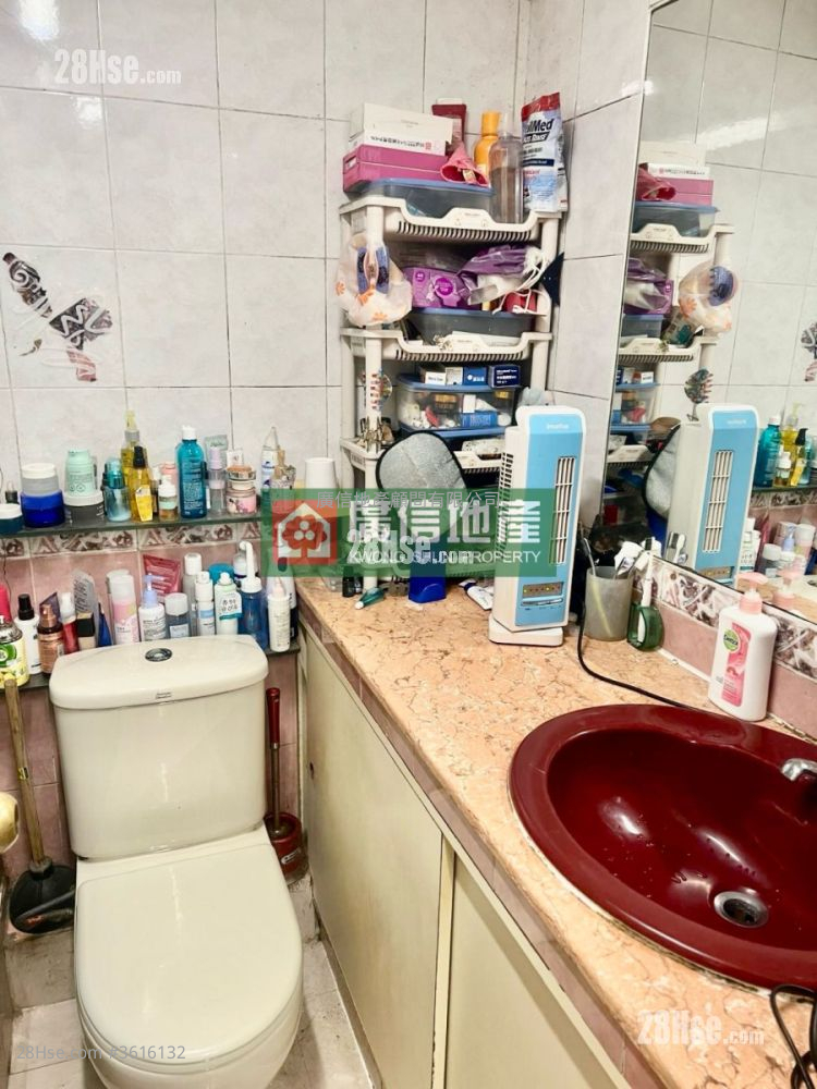 唐楼 售盘 3 房 , 1 浴室 654 平方尺 ( 60.8 平方米 ) 唐楼 售盘 3 房 , 1 浴室 654 平方尺 ( 60.8 平方米 )