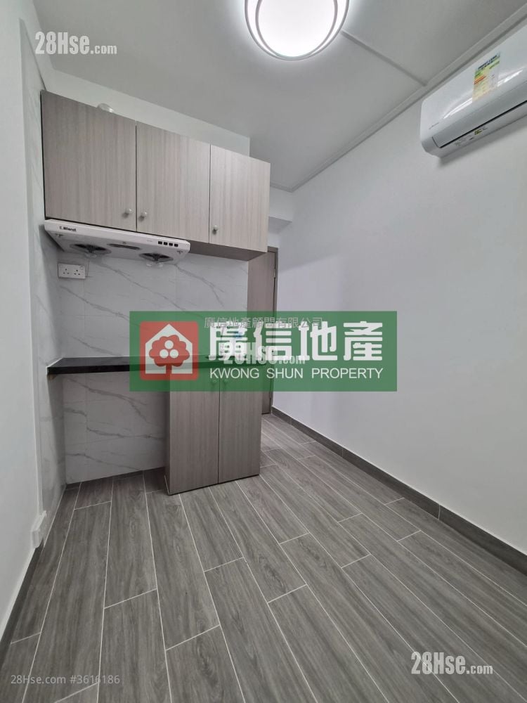 中兴楼 租盘 1 房 , 1 浴室 180 平方尺 ( 16.7 平方米 ) 中兴楼 租盘 1 房 , 1 浴室 180 平方尺 ( 16.7 平方米 )