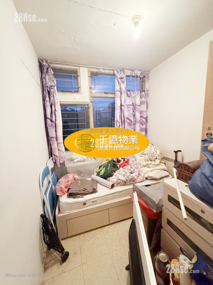 李郑屋邨 售盘 443 平方尺 ( 41.2 平方米 ) 李郑屋邨 售盘 443 平方尺 ( 41.2 平方米 )
