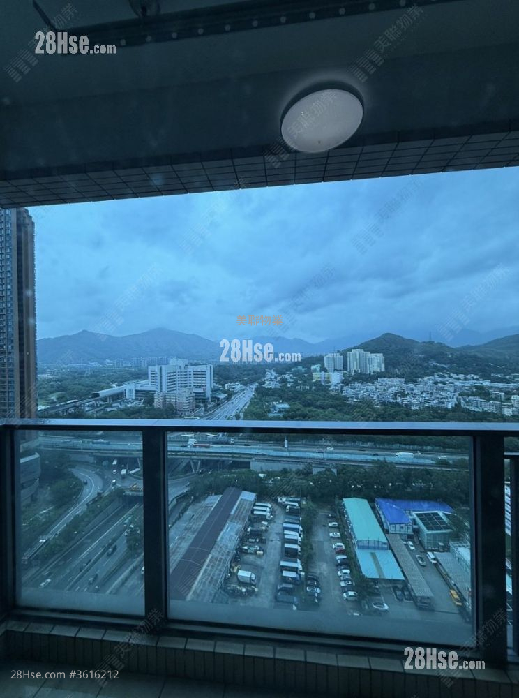 Yoho Midtown 售盘 4 房 , 2 浴室 1,026 平方尺 ( 95.3 平方米 ) Yoho Midtown 售盘 4 房 , 2 浴室 1,026 平方尺 ( 95.3 平方米 )