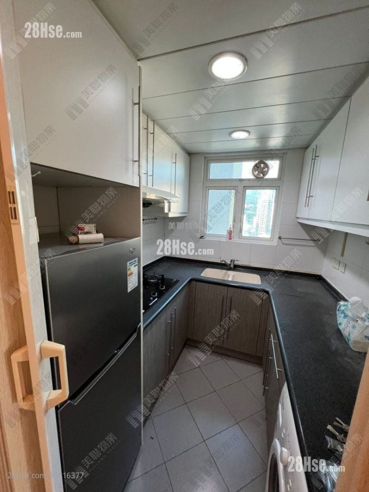 The Blue Yard Sell 2 Bedrooms , 1 Bathroom 605 ft² ( 56.2 m² ) The Blue Yard Sell 2 Bedrooms , 1 Bathroom 605 ft² ( 56.2 m² )
