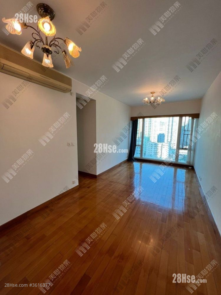 The Blue Yard Sell 2 Bedrooms , 1 Bathroom 605 ft² ( 56.2 m² ) The Blue Yard Sell 2 Bedrooms , 1 Bathroom 605 ft² ( 56.2 m² )
