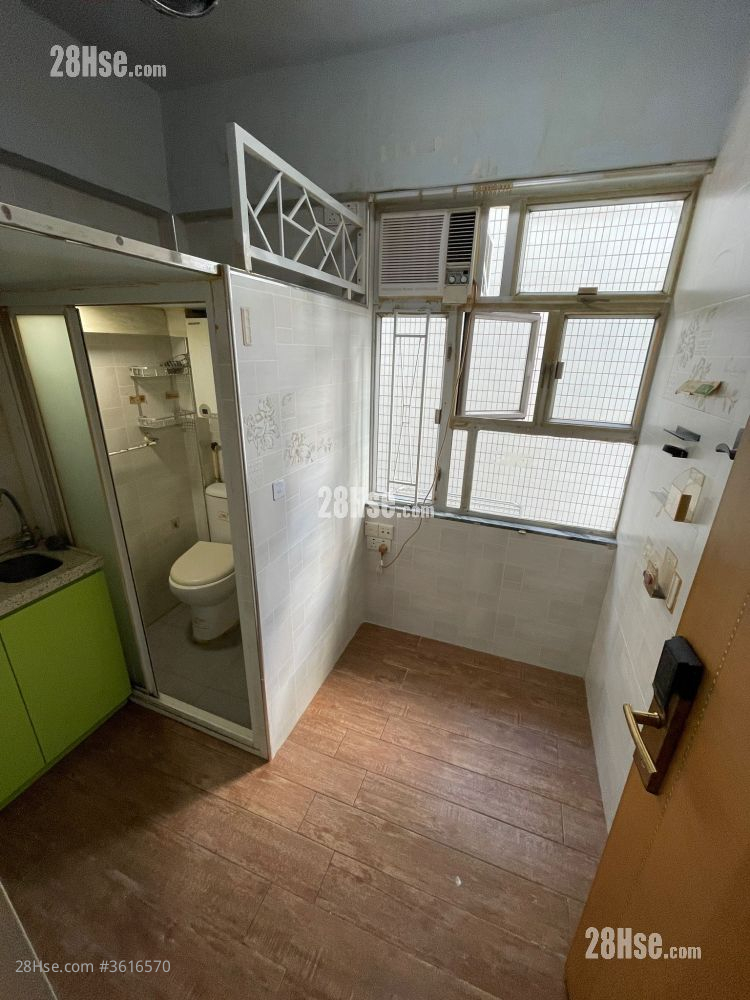 汝州街123号 租盘 1 房 , 1 浴室 100 平方尺 ( 9.3 平方米 ) 汝州街123号 租盘 1 房 , 1 浴室 100 平方尺 ( 9.3 平方米 )