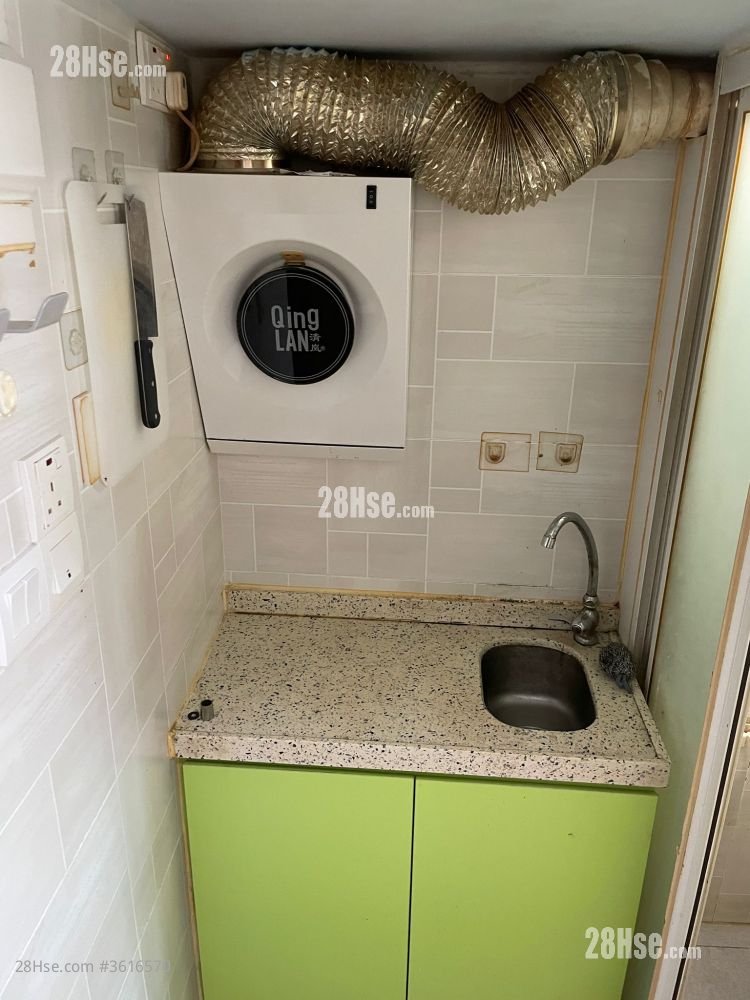 汝州街123号 租盘 1 房 , 1 浴室 100 平方尺 ( 9.3 平方米 ) 汝州街123号 租盘 1 房 , 1 浴室 100 平方尺 ( 9.3 平方米 )