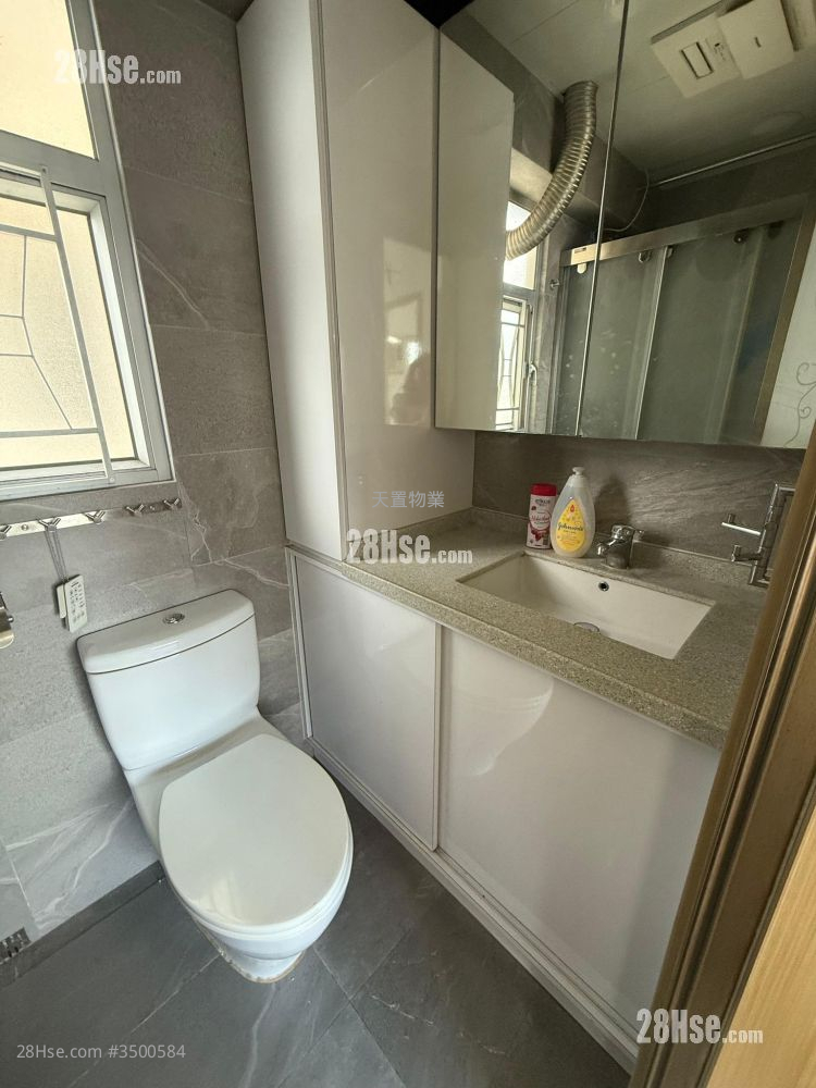 Goodview Garden Rental 2 Bedrooms 391 ft² ( 36.3 m² ) Goodview Garden Rental 2 Bedrooms 391 ft² ( 36.3 m² )