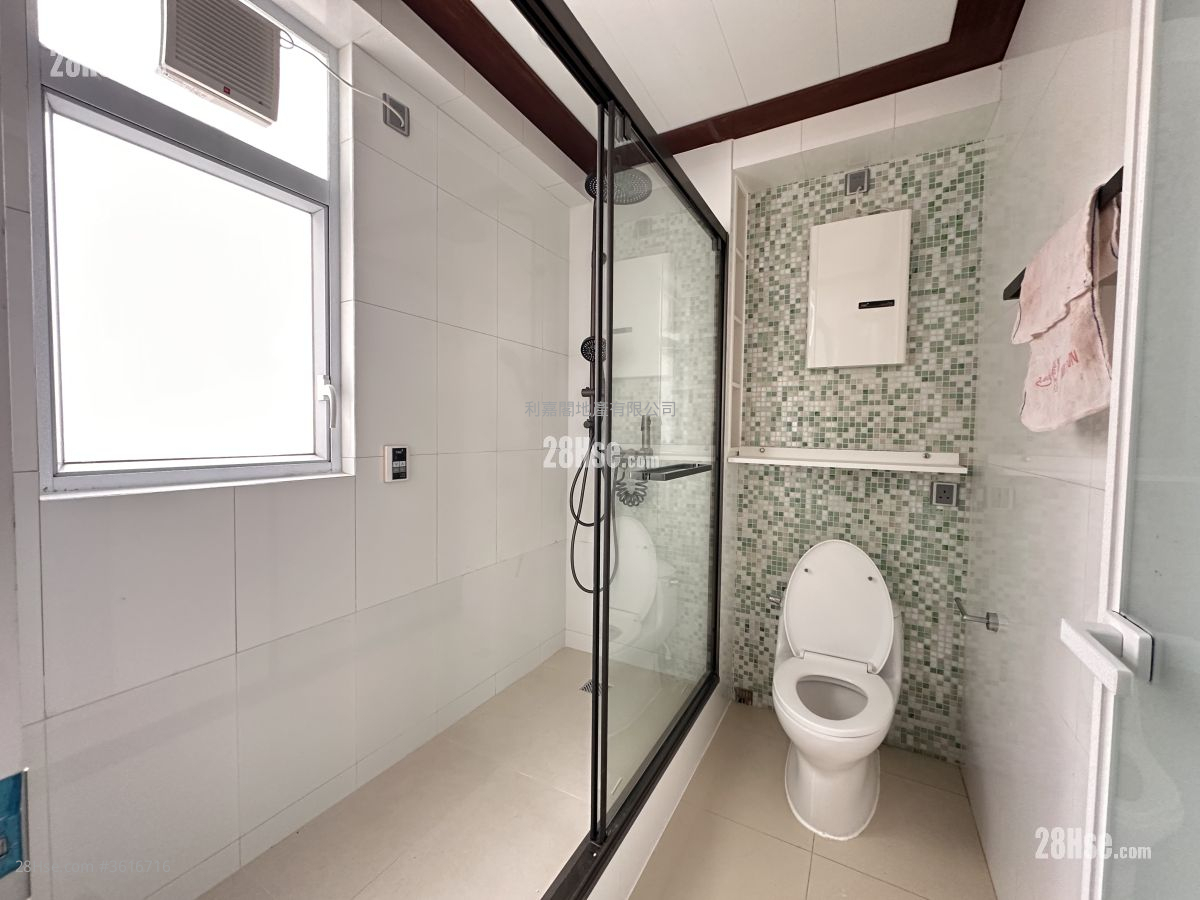 乐林园 租盘 3 房 , 2 浴室 1,058 平方尺 ( 98.3 平方米 ) 乐林园 租盘 3 房 , 2 浴室 1,058 平方尺 ( 98.3 平方米 )