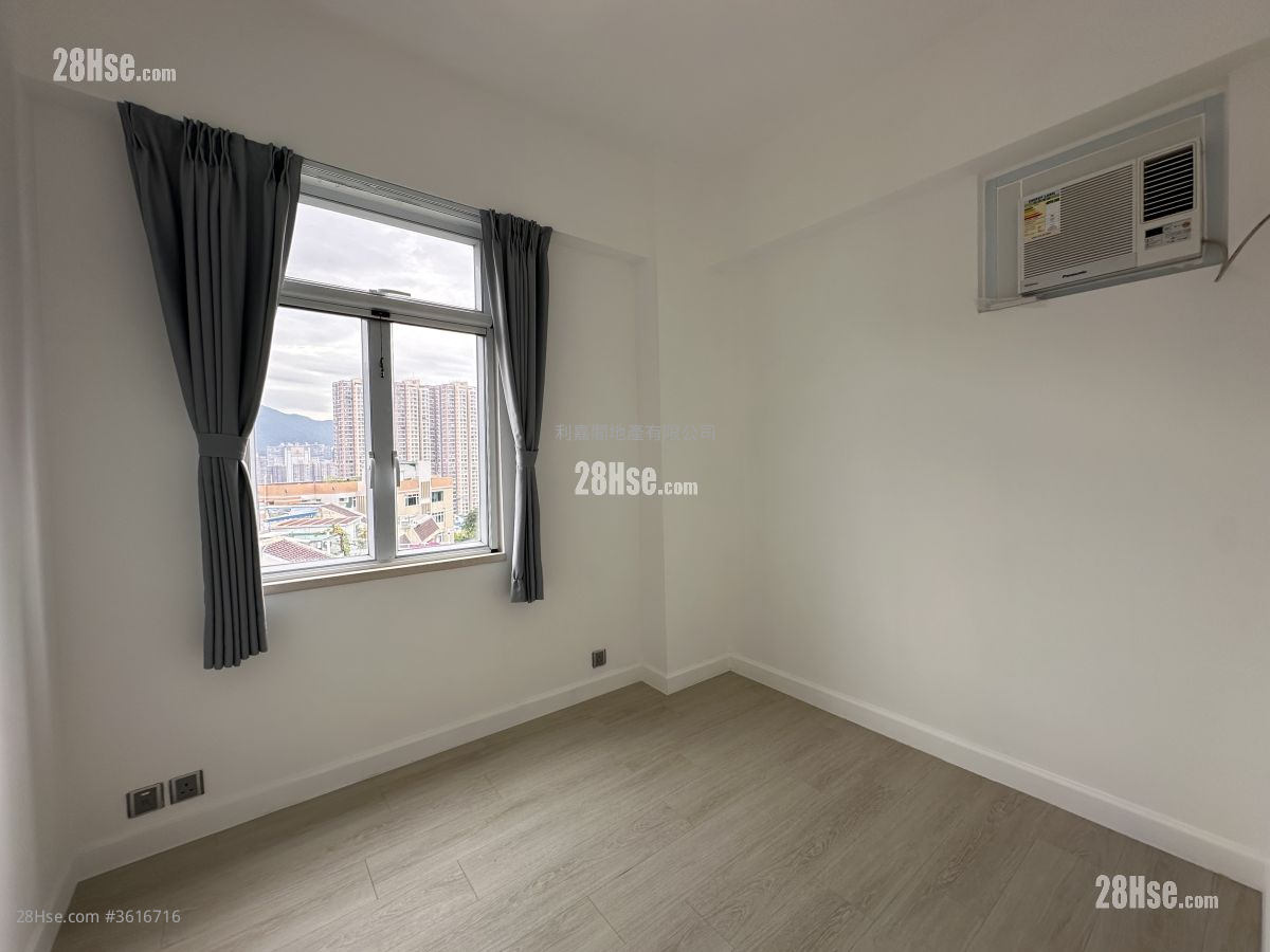 乐林园 租盘 3 房 , 2 浴室 1,058 平方尺 ( 98.3 平方米 ) 乐林园 租盘 3 房 , 2 浴室 1,058 平方尺 ( 98.3 平方米 )