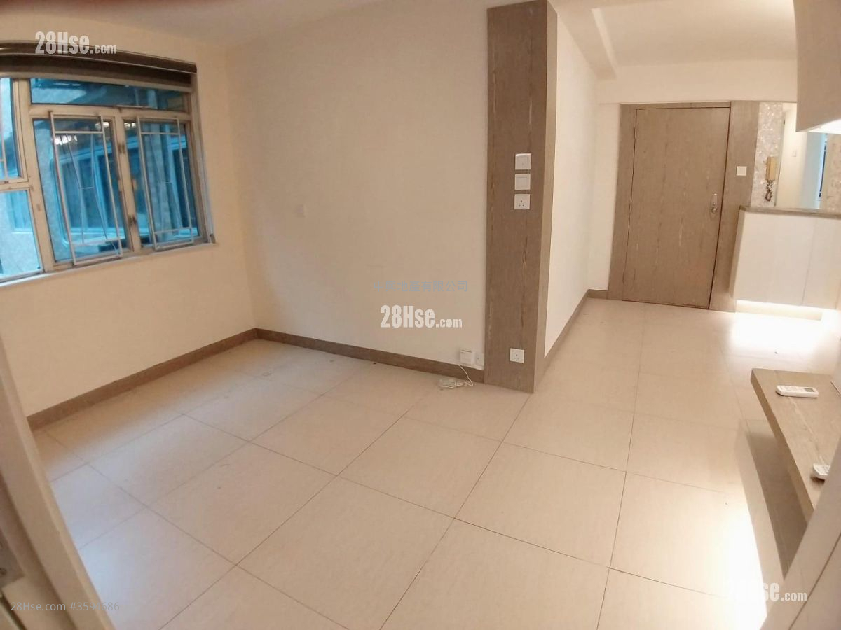 Fortune Terrace Sell 2 Bedrooms , 1 Bathroom 455 ft² ( 42.3 m² )