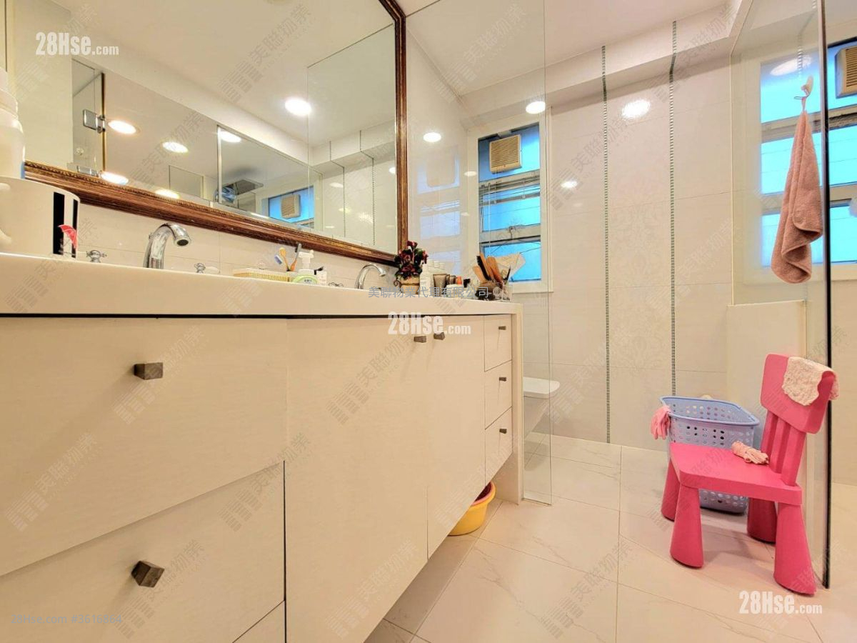 Grampian Crest Sell 5+ Bedrooms , 4 Bathrooms 1,769 ft² ( 164.3 m² ) Grampian Crest Sell 5+ Bedrooms , 4 Bathrooms 1,769 ft² ( 164.3 m² )