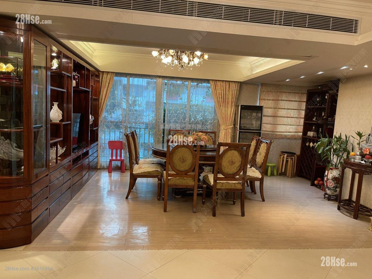 Grampian Crest Sell 5+ Bedrooms , 4 Bathrooms 1,769 ft² ( 164.3 m² ) Grampian Crest Sell 5+ Bedrooms , 4 Bathrooms 1,769 ft² ( 164.3 m² )