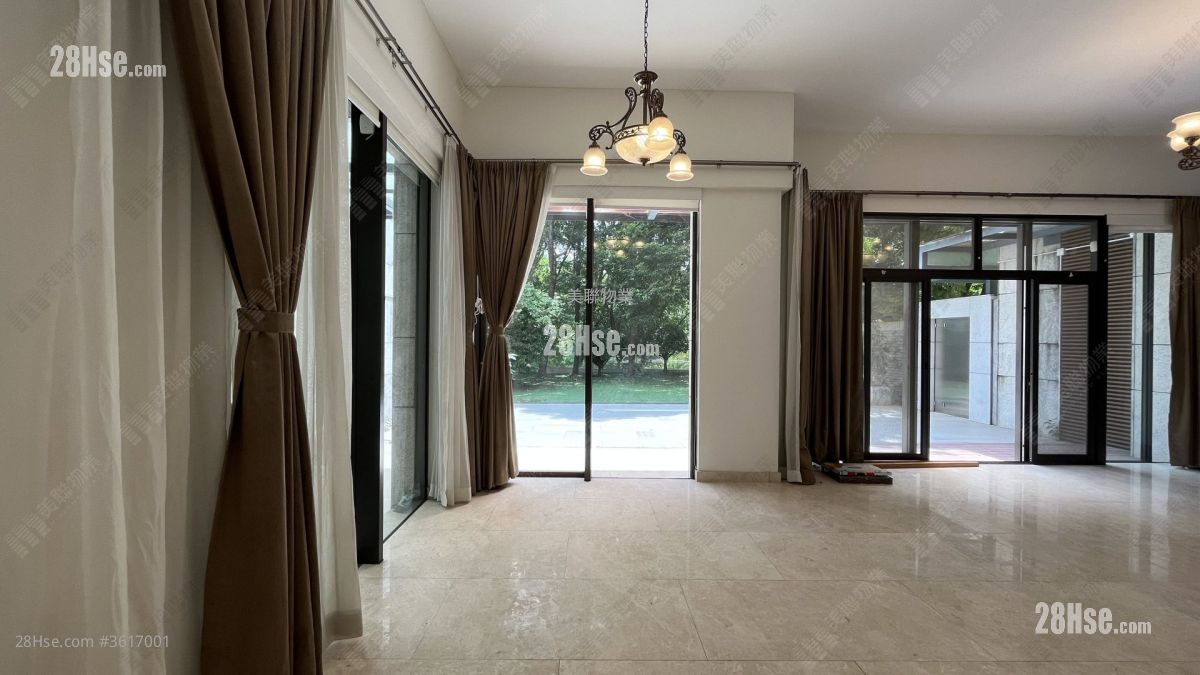 天峦 租盘 2,767 平方尺 ( 257.1 平方米 ) 天峦 租盘 2,767 平方尺 ( 257.1 平方米 )