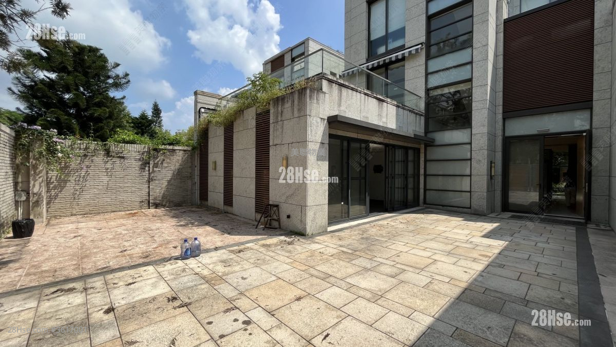 天峦 租盘 2,767 平方尺 ( 257.1 平方米 ) 天峦 租盘 2,767 平方尺 ( 257.1 平方米 )