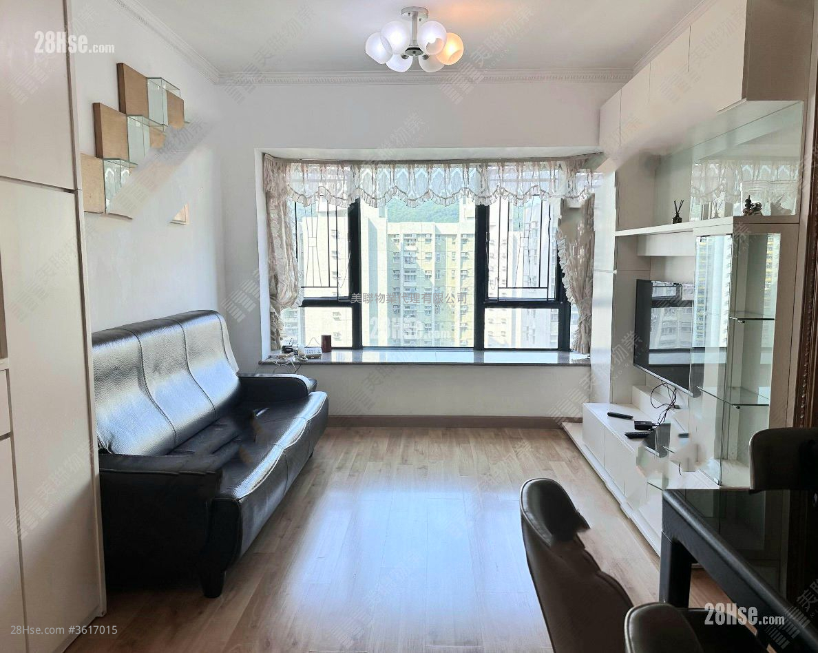 The Metro City Sell 3 Bedrooms , 2 Bathrooms 644 ft² ( 59.8 m² ) The Metro City Sell 3 Bedrooms , 2 Bathrooms 644 ft² ( 59.8 m² )