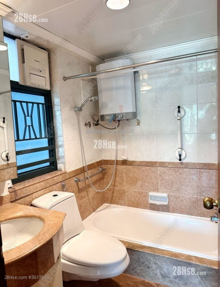 The Metro City Sell 3 Bedrooms , 2 Bathrooms 644 ft² ( 59.8 m² ) The Metro City Sell 3 Bedrooms , 2 Bathrooms 644 ft² ( 59.8 m² )