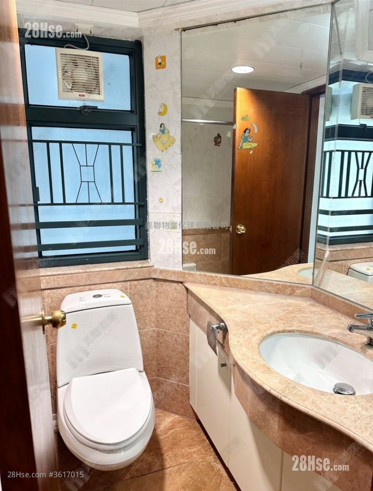The Metro City Sell 3 Bedrooms , 2 Bathrooms 644 ft² ( 59.8 m² ) The Metro City Sell 3 Bedrooms , 2 Bathrooms 644 ft² ( 59.8 m² )