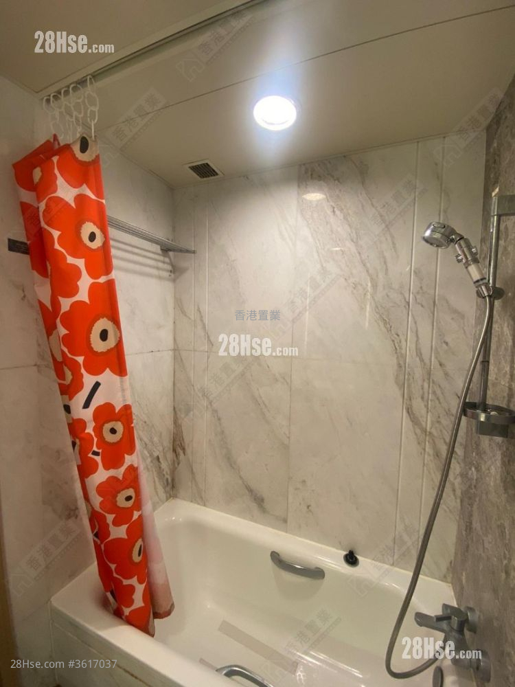 bathroom: Seaside Sonata Rental 2 Bedrooms , 1 Bathroom 503 ft² ( 46.7 m² ) bathroom: Seaside Sonata Rental 2 Bedrooms , 1 Bathroom 503 ft² ( 46.7 m² )